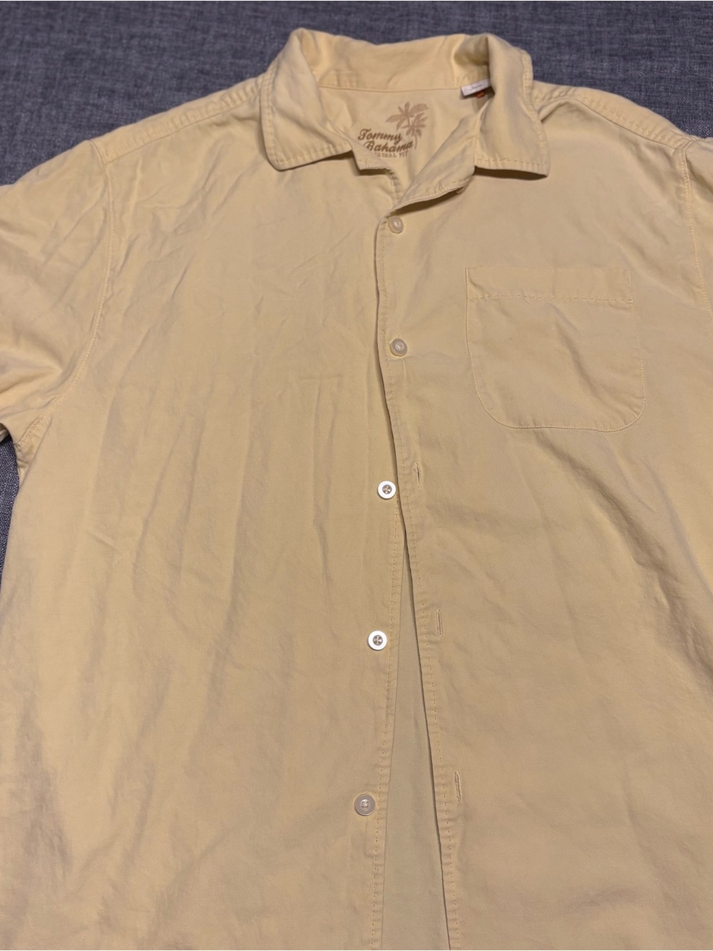 Tommy Bahama Men's Yellow Short-Sleeve 100% silk Button-Up